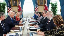 JAV prezidentas Joe Biden susitinka su Britanijos premjeru Keir Starmer Washingtono Baltojo Rūmo."
 / Kevin Lamarque / REUTERS