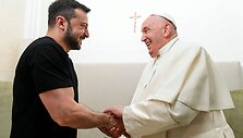 Volodymyras Zelenskis ir popiežius Pranci&scaron;kus
