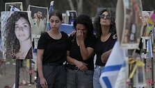 Ariel Schalit / AP