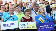 ELENA COVALENCO / AFP