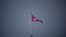 &Scaron;iaurės Korėjos vėliava / KIM HONG-JI / REUTERS