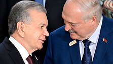 S. Mirziyoyevas ir A. Luka&scaron;enka / ALEXANDER NEMENOV / AFP
