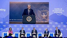 Donaldas Trumpas Davose / FABRICE COFFRINI / AFP