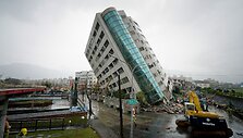 Anksčiau įvykęs žemės drebėjimas Taivane / PAUL YANG / AFP