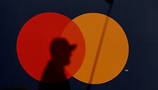Paul Childs / REUTERS