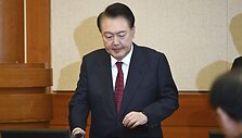 Yoon Suk-yeolas / Jung Yeon-je / AP