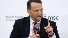 Matthias Schrader / AP