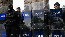 Turkijos policija / Dilara Senkaya / REUTERS