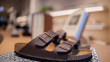 &bdquo;Birkenstock&ldquo; sandalai / Rolf Vennenbernd / dpa/picture-alliance