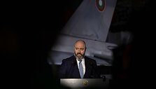 Davidas Bakeris / NIKOLAY DOYCHINOV / AFP