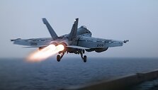 JAV karinės operacijos prie&scaron; husius / Mc2 Class Darren Cordoviz/U.S Na / ZUMAPRESS.com