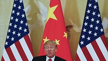D. Trumpas Kinijoje 2017-aisiais / Andy Wong / AP