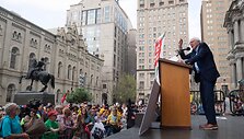 B. Sandersas demonstracijoje Filadelfijoje / MATTHEW HATCHER / AFP