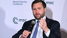 J. D. Vance'as / MANDEL NGAN / AFP