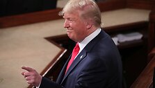 D. Trumpas / TOM BRENNER / REUTERS
