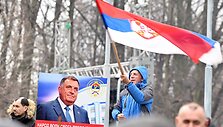 Bosnijos serbai Milorado Dodiko paramos sambūryje / ELVIS BARUKCIC / AFP