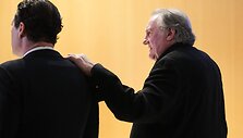 Gerard'as Depardieu su advokatu / DIMITAR DILKOFF / AFP