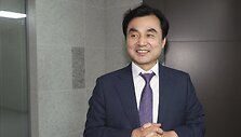 Ahn Gyu-backas /  / AP
