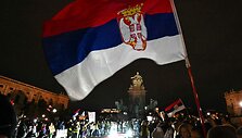 Serbijos vėliava / JOE KLAMAR / AFP