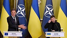Markas Rutte spaudos konferencijoje su V. Zelenskiu / SERGEI SUPINSKY / AFP