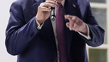  / AP