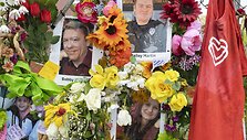 Memorialas žuvusiesiems Teksase. / San Antonio Express-News / ZUMAPRESS.com
