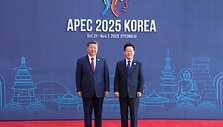 Xi Jinpingas ir Lee Jae-myungas / Huang Jingwen / ZUMAPRESS.com