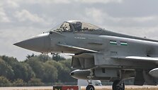 &bdquo;Typhoon&ldquo; / Mark Cosgrove / ZUMAPRESS.com