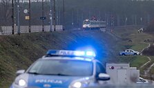 Policija prie Lenkijoje apgadintų bėgių / Wojtek Radwanski / AFP nuotr.