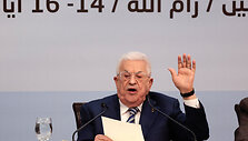 Mohammad Torokman / REUTERS