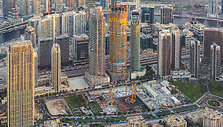 Dubajus / Marcin Kosciolek / Alamy