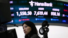 Kim Hong-Ji / REUTERS