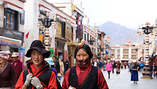 Lhasa / Zhengde Li / Alamy