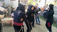 VIDEO kadras: Gruzini&scaron;ki &scaron;okiai Adžarijos kalnuose