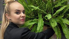 Oresta Darvytytė &scaron;alia i&scaron; mamos paveldėto inkstpaparčio