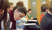 Studentai i&scaron; Lenkijos ir Lietuvos ie&scaron;kojo bendros perspektyvos 2012 spalio 25-28 d. Vilniuje vykusioje Lenkijos-Lietuvos akademijoje