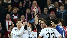Cristiano Ronaldo rodoma raudona kortelė