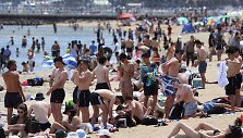 Australijos gyventojai gali laisvai atsikvėpti: užsivėrus nuo pasaulio koronaviruso pandemiją pavyko suvaldyti