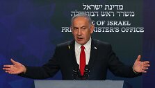 B. Netanyahu / RONEN ZVULUN / AFP
