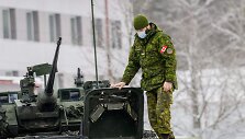 Kanados karys Latvijoje / GINTS IVUSKANS / AFP