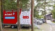 Kur&scaron;ių nerijoje pastatytas maistomatas &ndash; naujovė. 