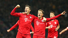 Robertas Lewandowskis ir Phillipe Coutinho &scaron;venčia &bdquo;Bayern&ldquo; pergalę.