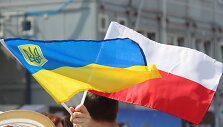Lenkijos ir Ukrainos vėliavos