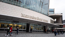 &bdquo;Mercedes Benz&ldquo; arena Berlyne