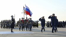 Pasitinkami i&scaron; Sirijos grįžę Rusijos kariai