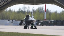 Aviacijos bazėje &Scaron;iauliuose leidžiasi NATO lėktuvas
