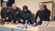 BNS nuotr. Vladimiras Stefanovas (de&scaron;inėje) 