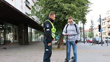 Kaune policijos dėmesio sulaukė paspirtukininkai