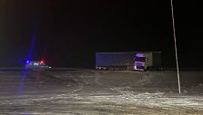 Nuo kelio nuslydęs vilkikas kelyje Ukmergė-Vilnius ties Mai&scaron;iagala