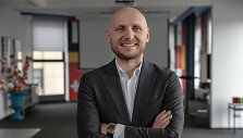Tomas Okmanas